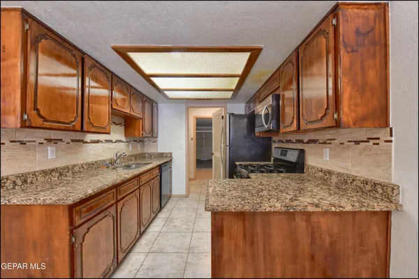 $225,000 | 7041 Portugal Drive, Unit B, El Paso, TX 79912