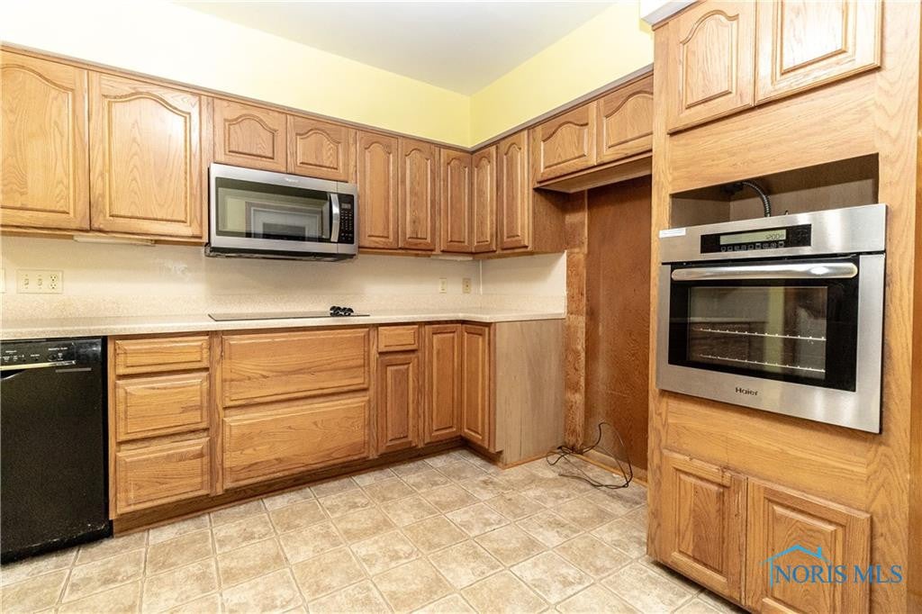 1270 Joseph Road Luckey, OH 43443 - Photo 12 of 31 Gallery Image 12