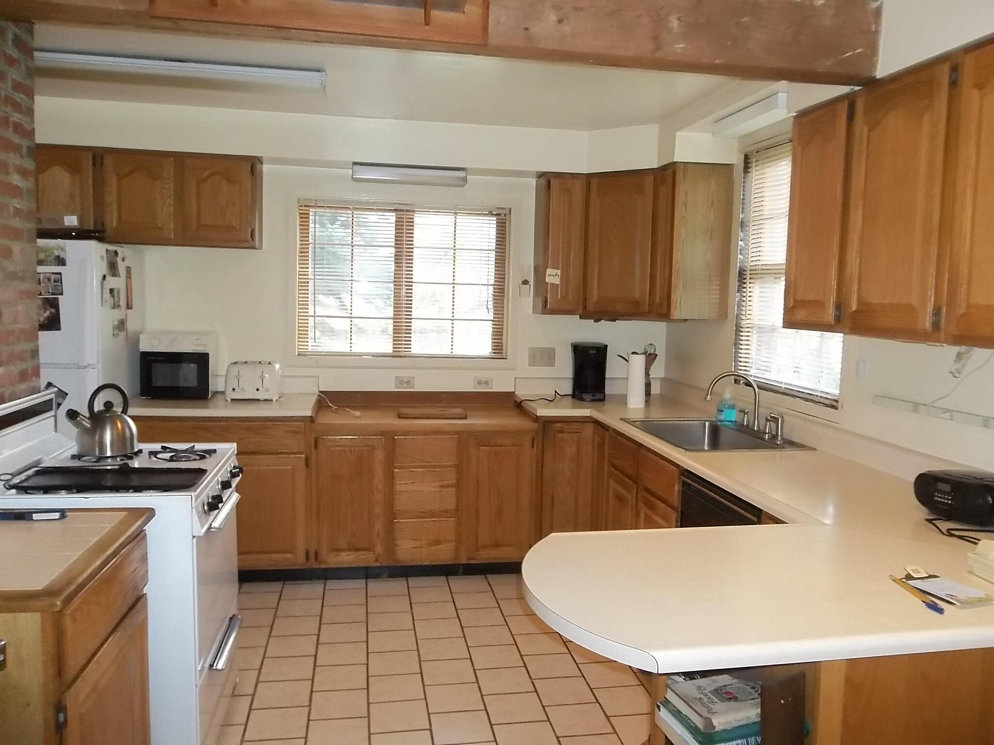 437 Bunker Hill Road Jefferson, ME 04348 - Photo 2 of 23 DillKT