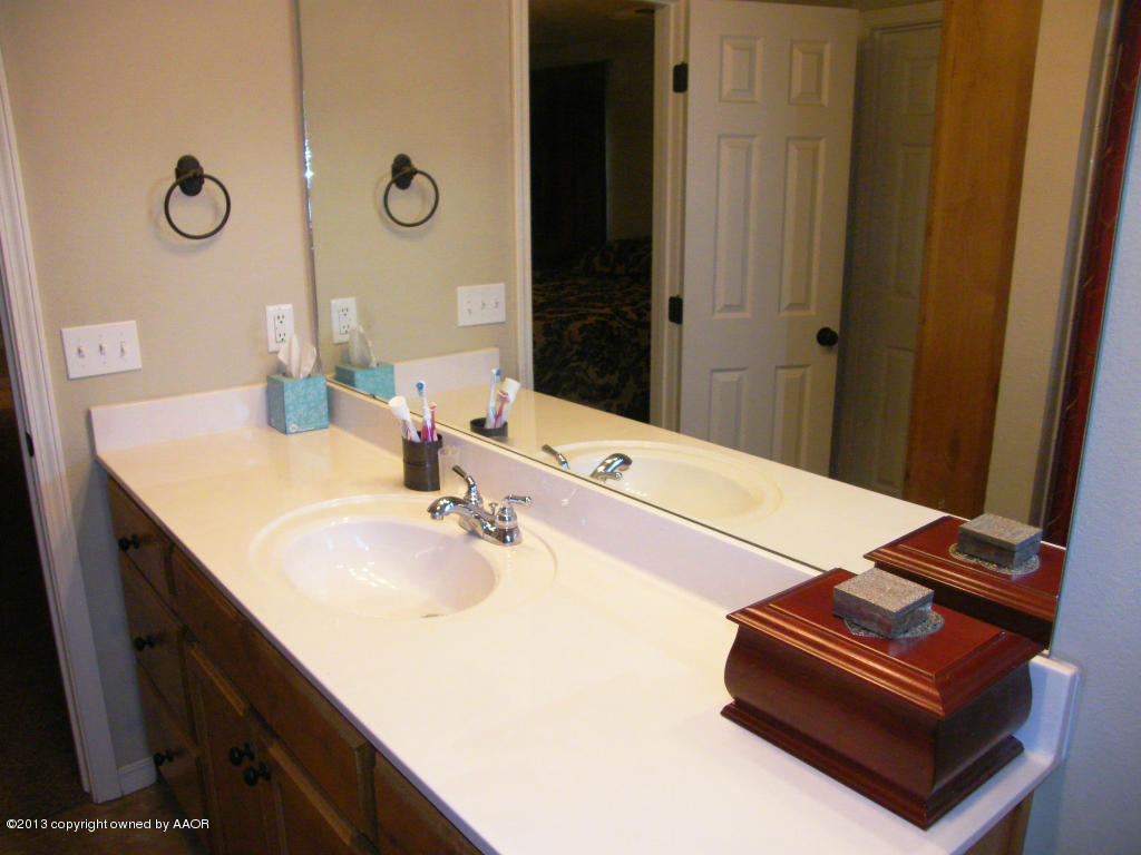 7108 Apollo Trail Amarillo, TX 79118 - Photo 17 of 25 Master Bath - View 2