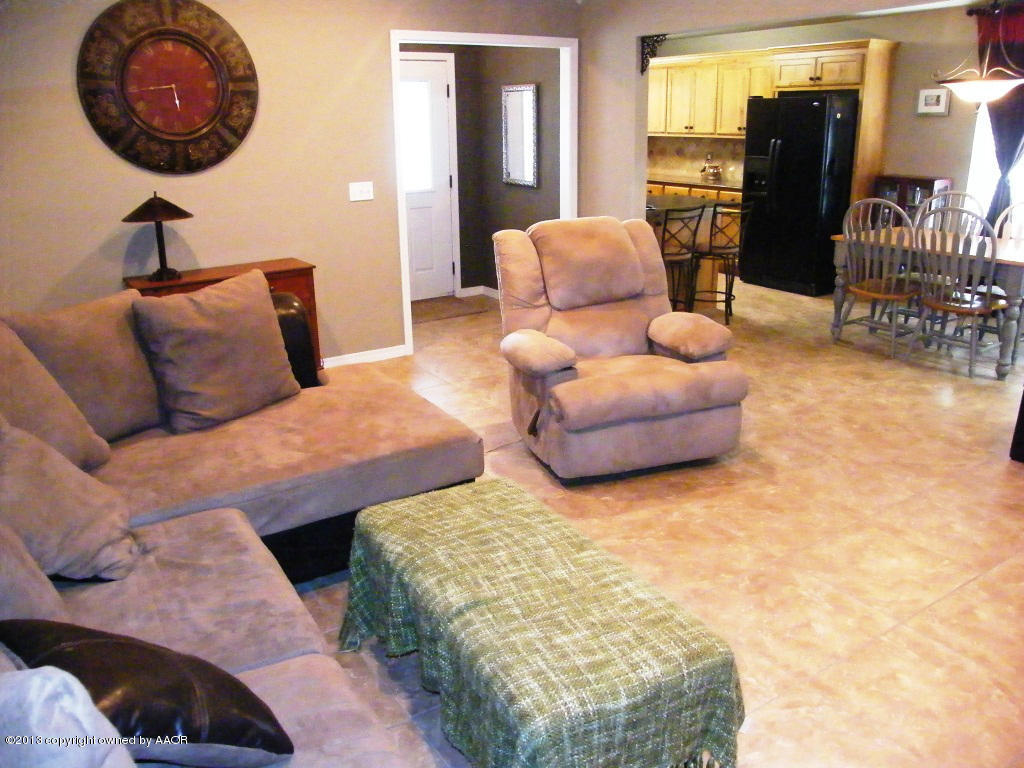 7108 Apollo Trail Amarillo, TX 79118 - Photo 8 of 25 Living Room - View 3