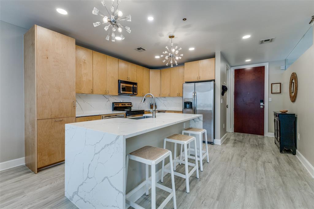 1505 Elm Street, Unit 1101 Dallas, TX 75201 - Photo 12 of 33