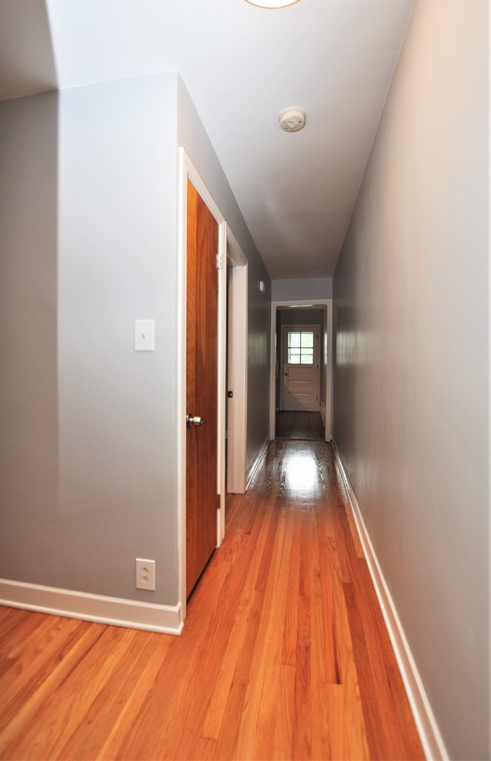 2716 West Rascher Avenue, Unit 2W Chicago, IL 60625 - Photo 4 of 11