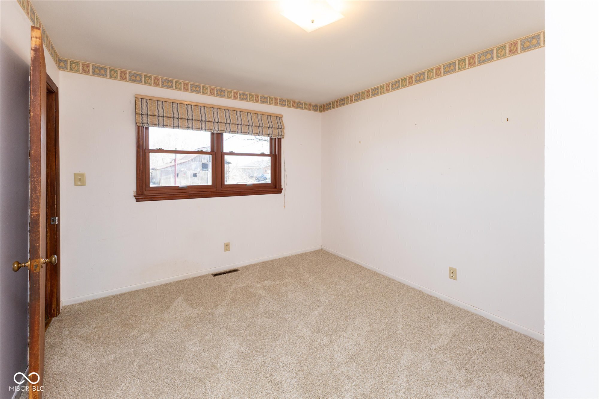 8647 Cox Road Indianapolis, IN 46221 - Photo 11 of 22