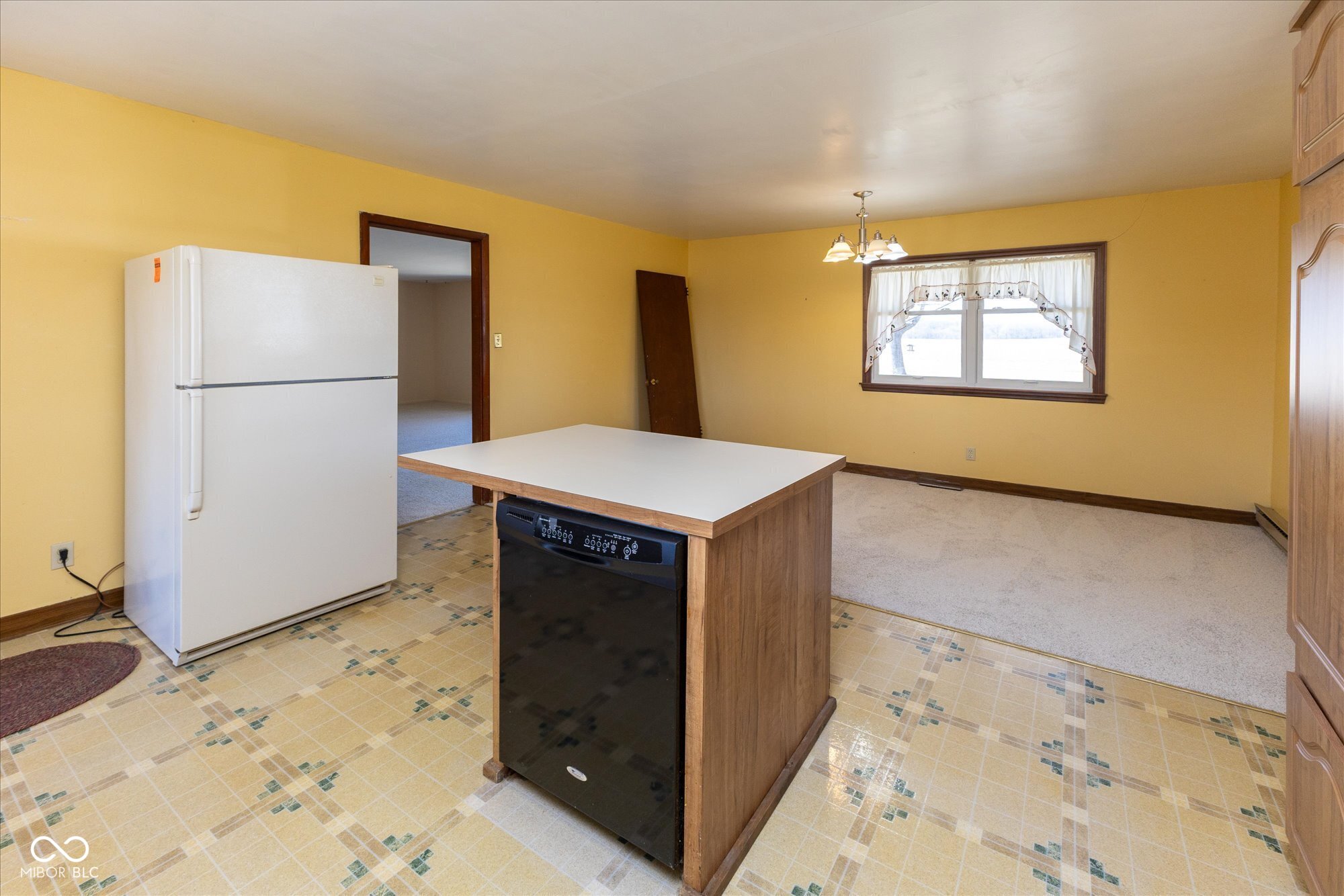 8647 Cox Road Indianapolis, IN 46221 - Photo 7 of 22