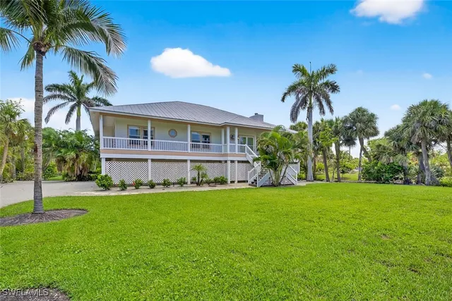 $1,595,000 | 6120 Henderson Road, Sanibel, FL 33957