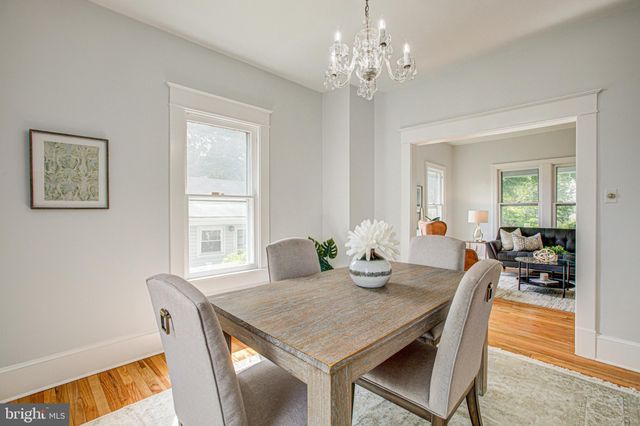 $800,000 | 113 West Mt Ida Avenue, Alexandria, VA 22305