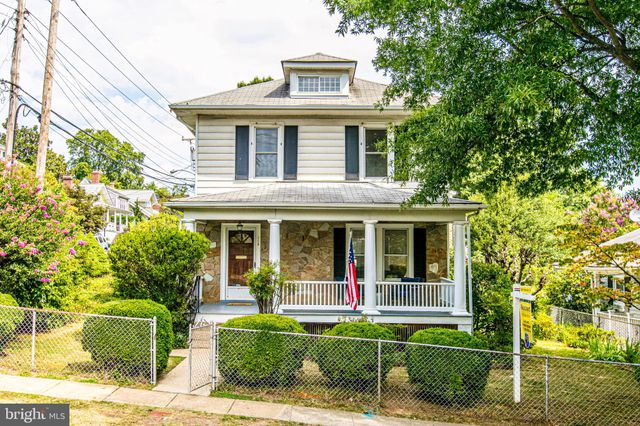 $800,000 | 113 West Mt Ida Avenue, Alexandria, VA 22305