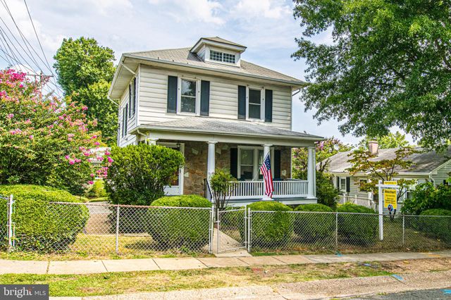 $800,000 | 113 West Mt Ida Avenue, Alexandria, VA 22305