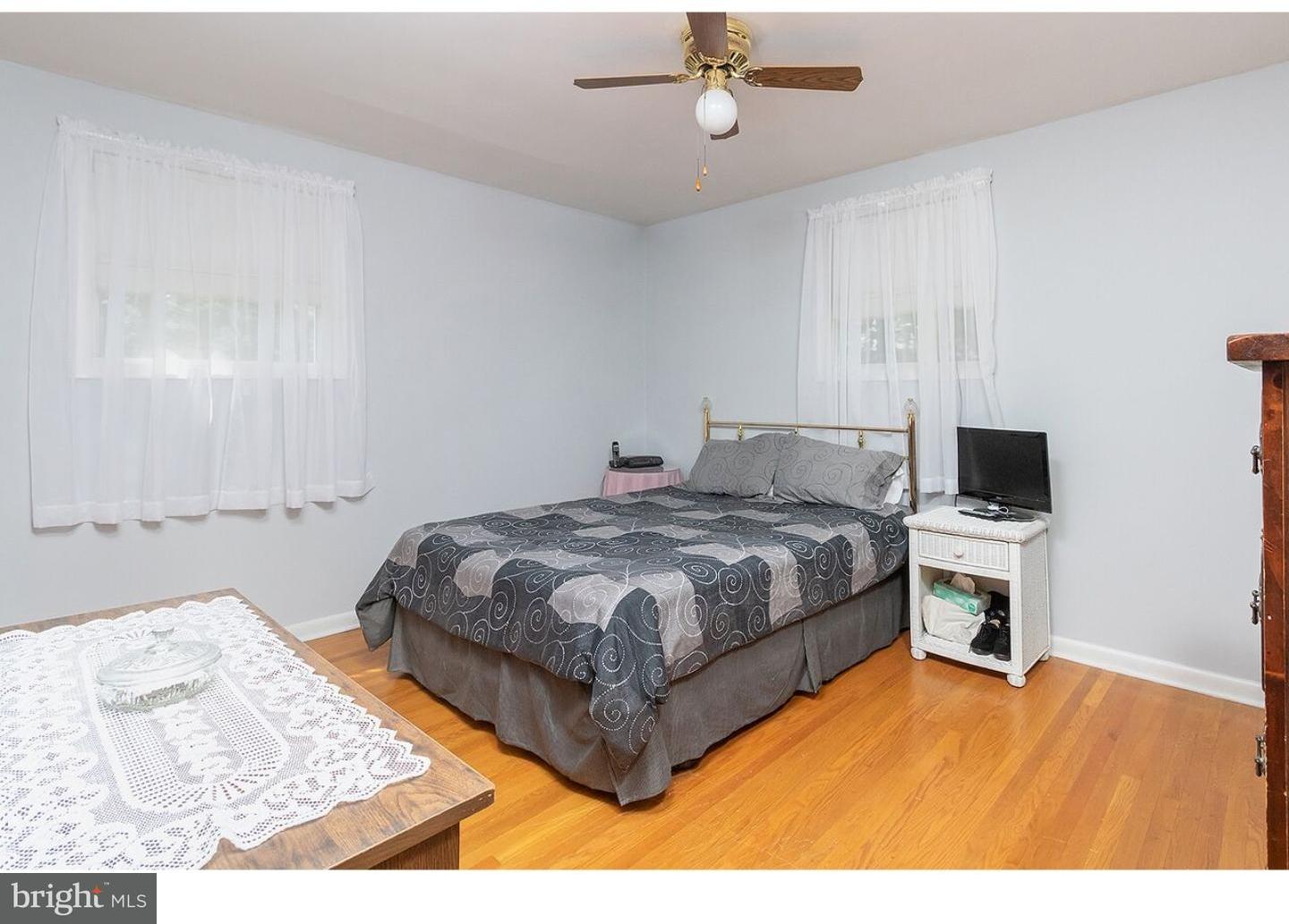 22 Knoll Road Stratford, NJ 08084 - Photo 11 of 18