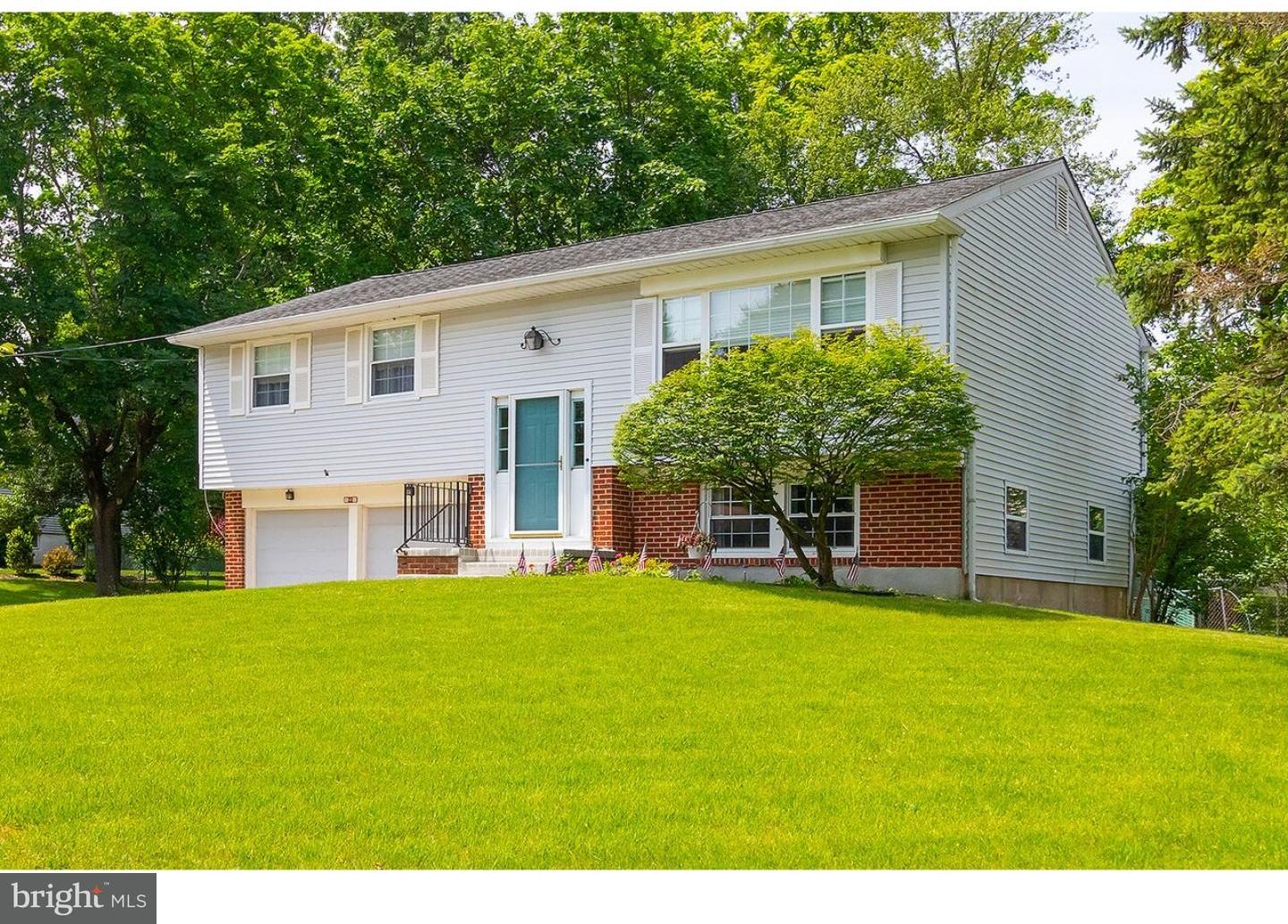 22 Knoll Road Stratford, NJ 08084 - Photo 3 of 18