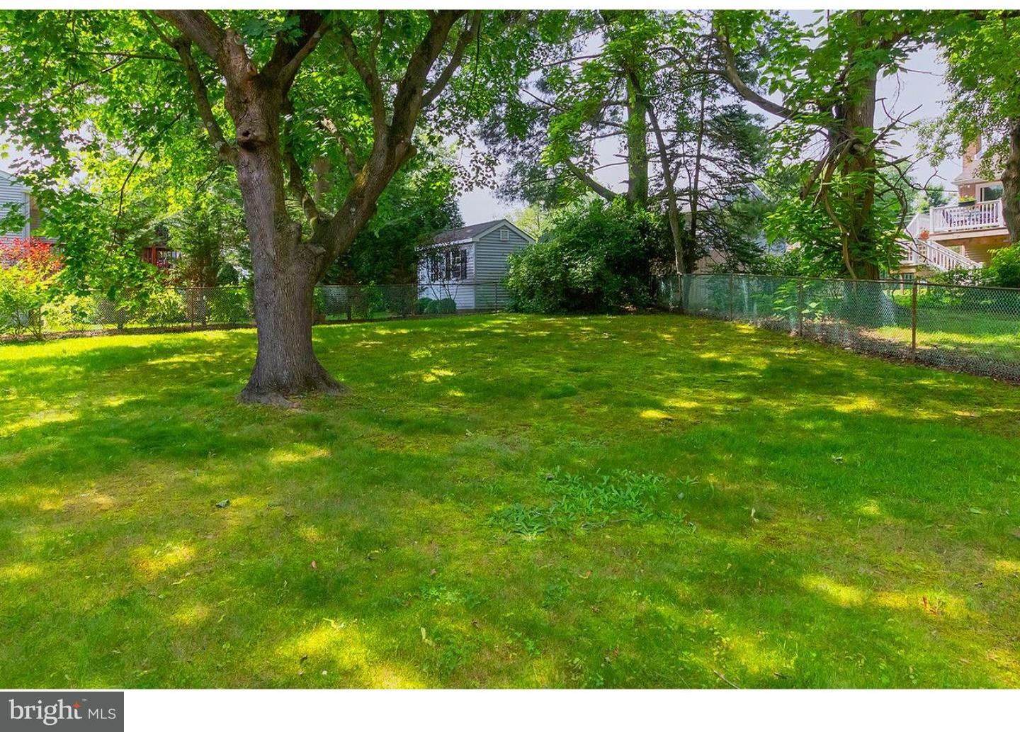 22 Knoll Road Stratford, NJ 08084 - Photo 5 of 18