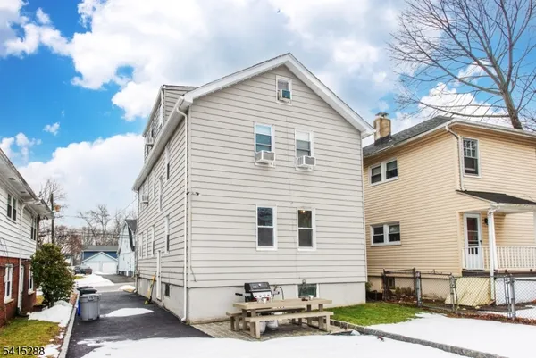 $2,995 | 12 Linden Avenue, Unit 1, Montclair, NJ 07042