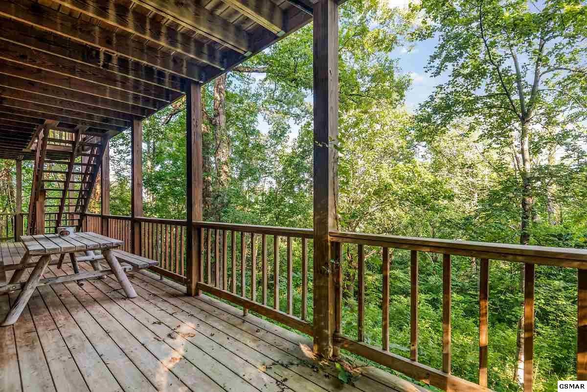 3354 Spring View Drive Sevierville, TN 37862 - Photo 10 of 36 Gallery Image 10