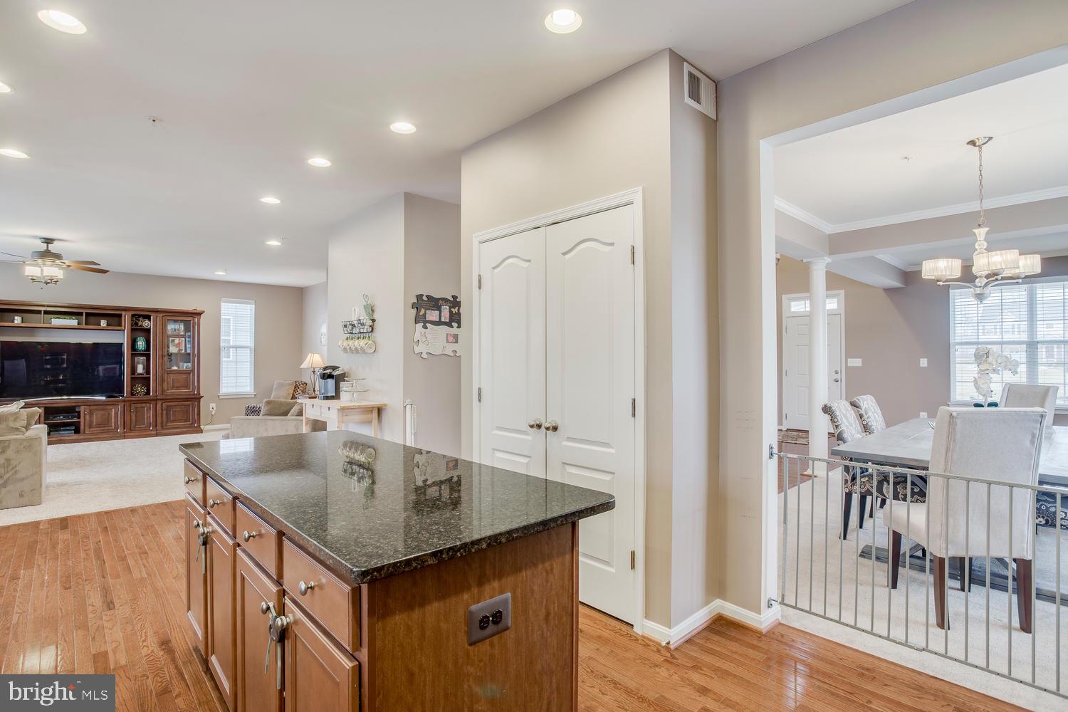705 Bischoff Road Baltimore, MD 21220 - Photo 11 of 45 Easy kitchen access from dining/family/morning rm