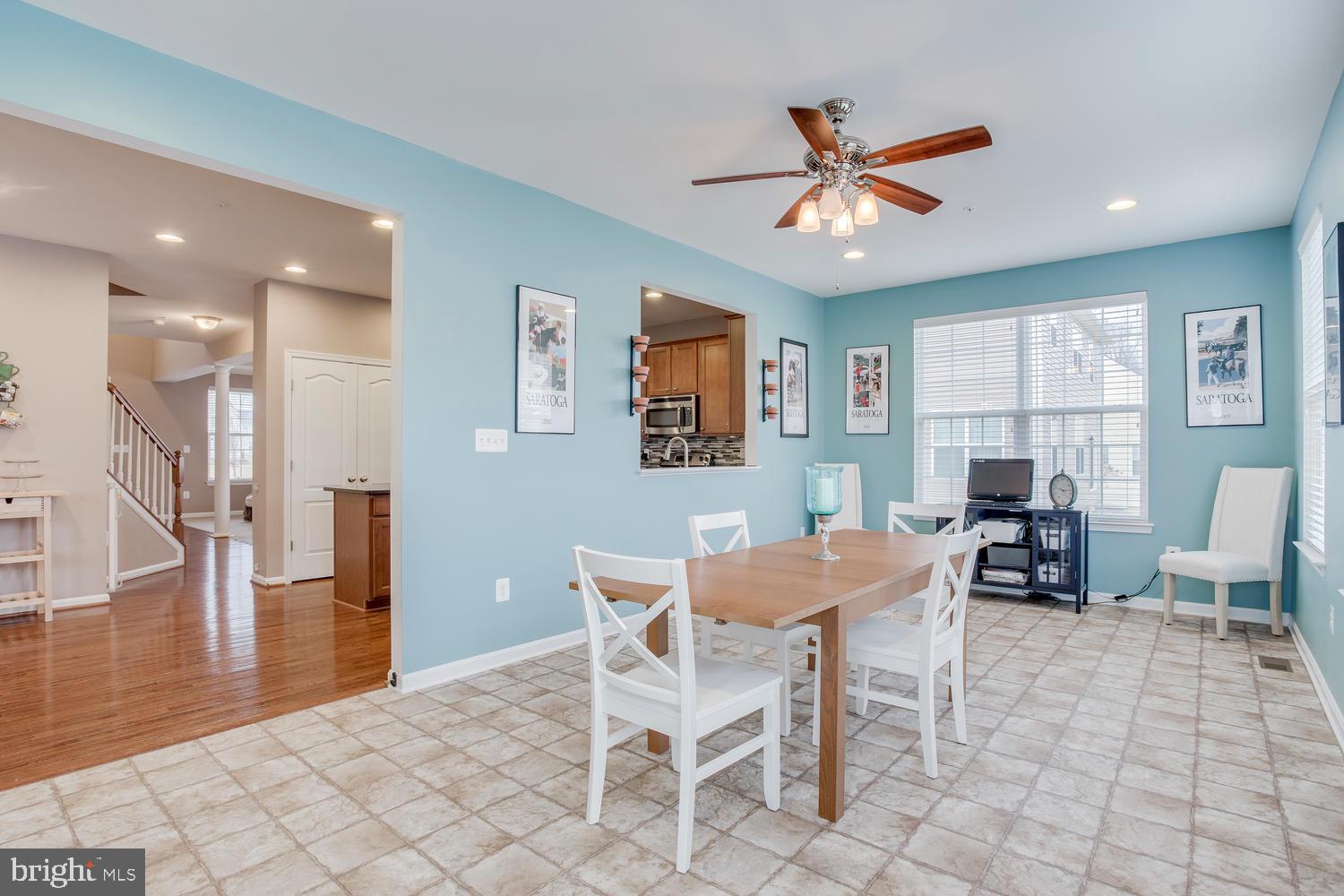 705 Bischoff Road Baltimore, MD 21220 - Photo 17 of 45 Spacious, light-filled morning room