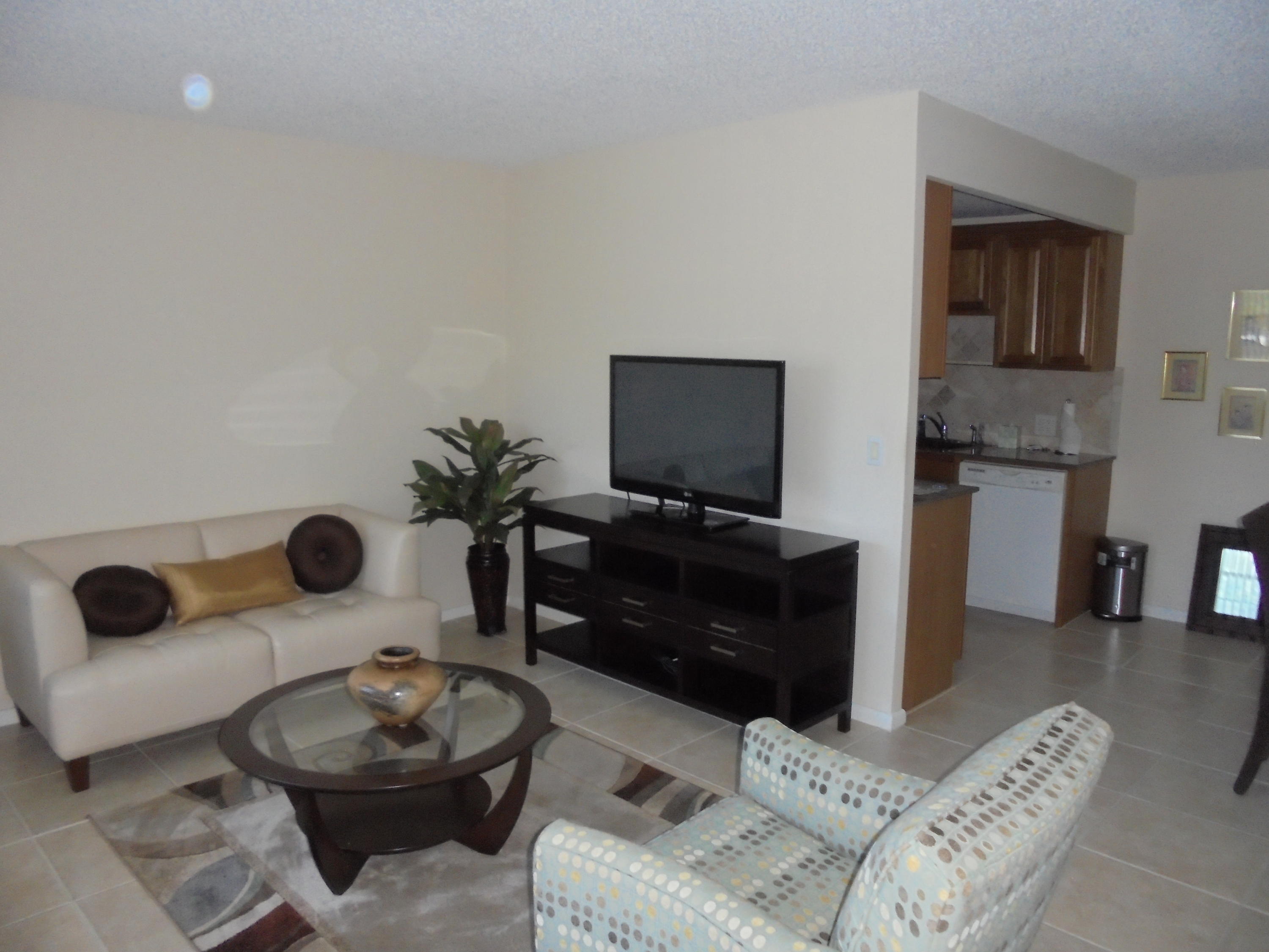 2008 Cornwall East Boca Raton, FL 33434 - Photo 1 of 20 038