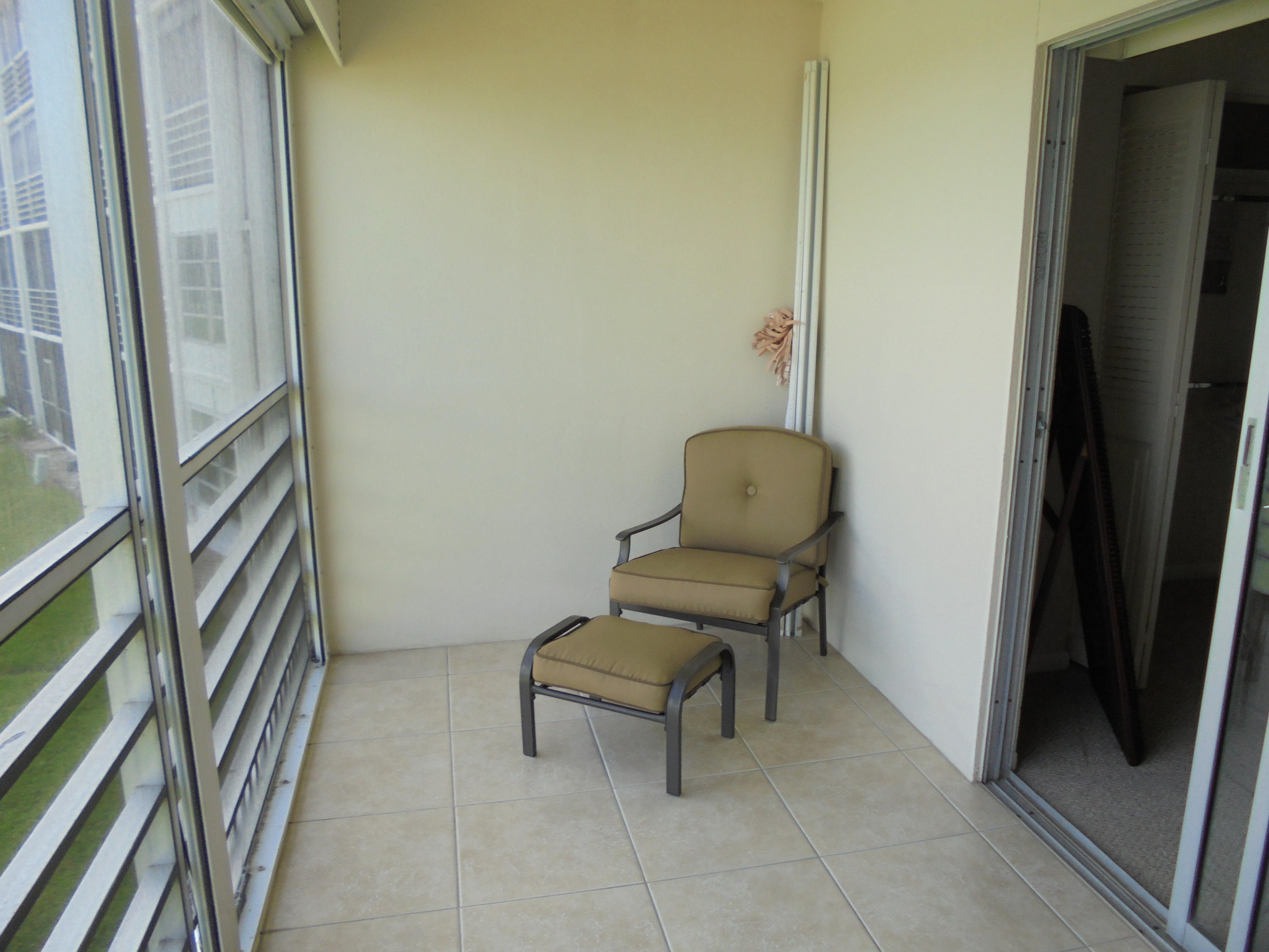 2008 Cornwall East Boca Raton, FL 33434 - Photo 16 of 20 053
