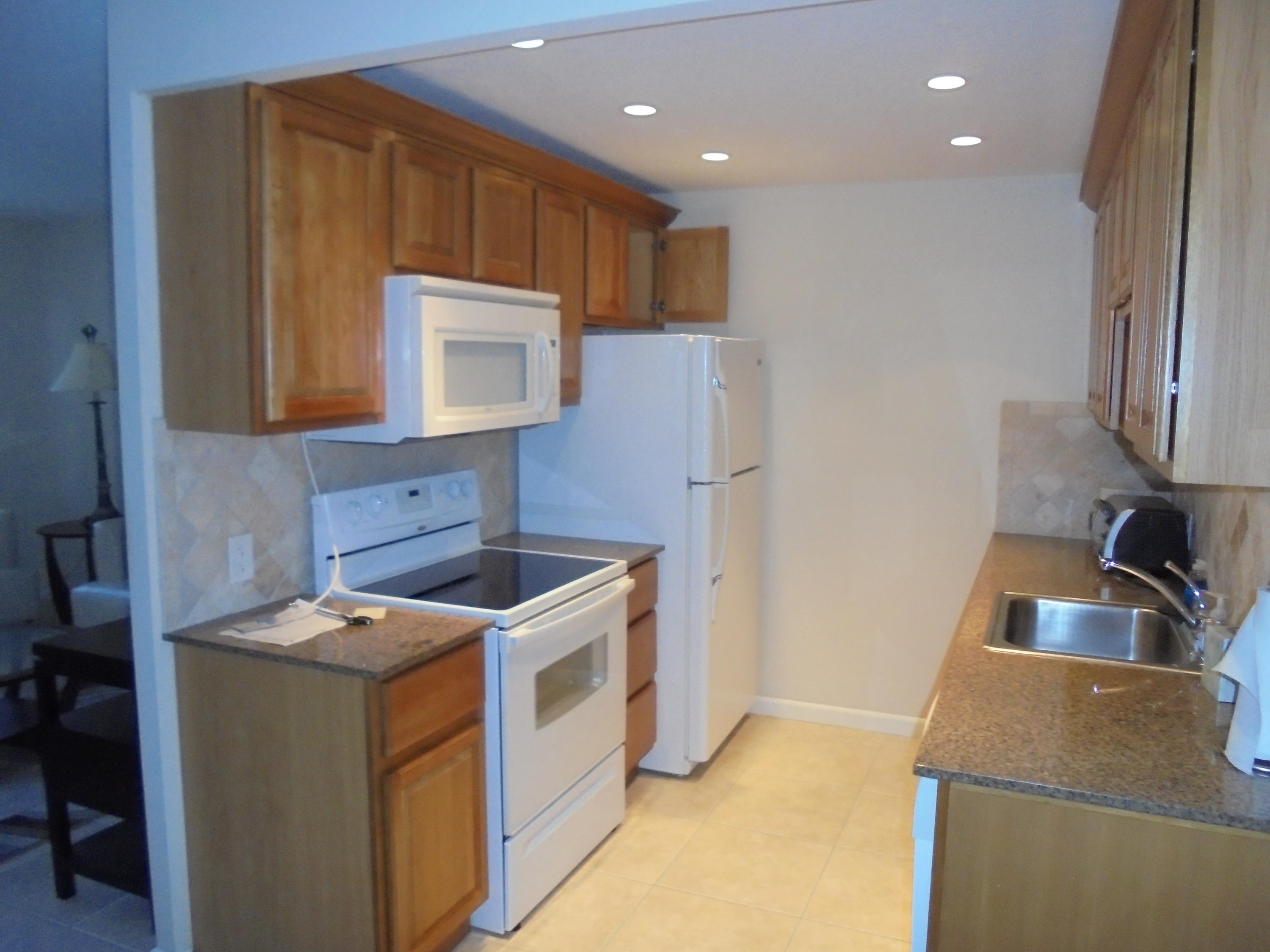 2008 Cornwall East Boca Raton, FL 33434 - Photo 5 of 20 042