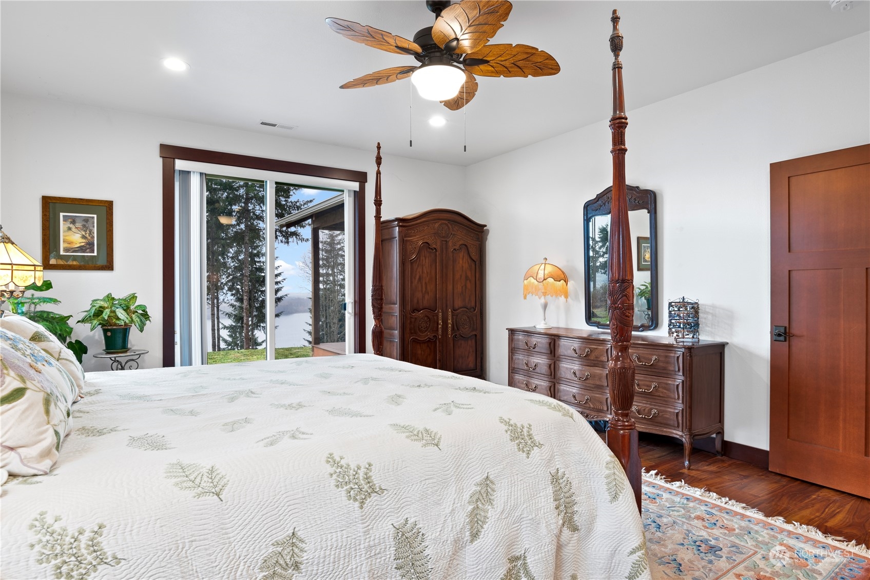 3011 Stella Road Longview, WA 98632 - Photo 18 of 38 a bedroom with a bed dresser and a large mirror
