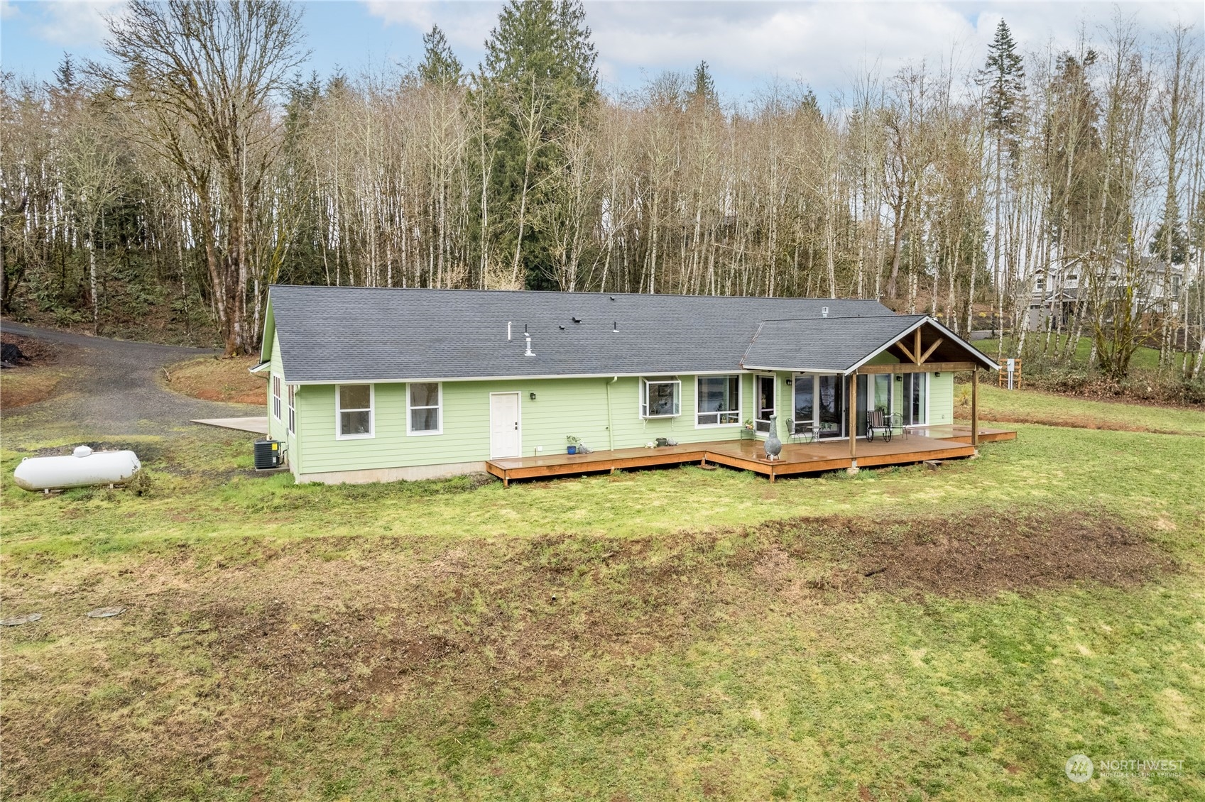 3011 Stella Road Longview, WA 98632 - Photo 36 of 38 a aerial view of a house with a big yard