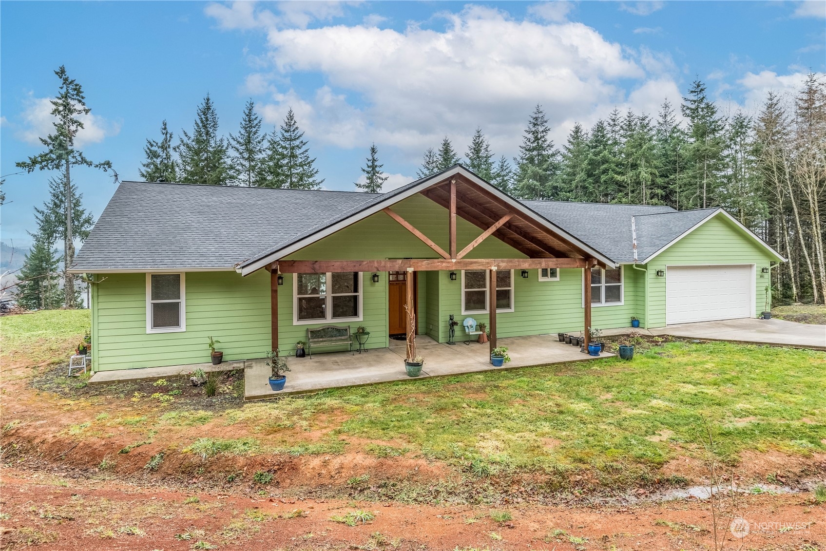 3011 Stella Road Longview, WA 98632 - Photo 37 of 38 front view of house with a yard