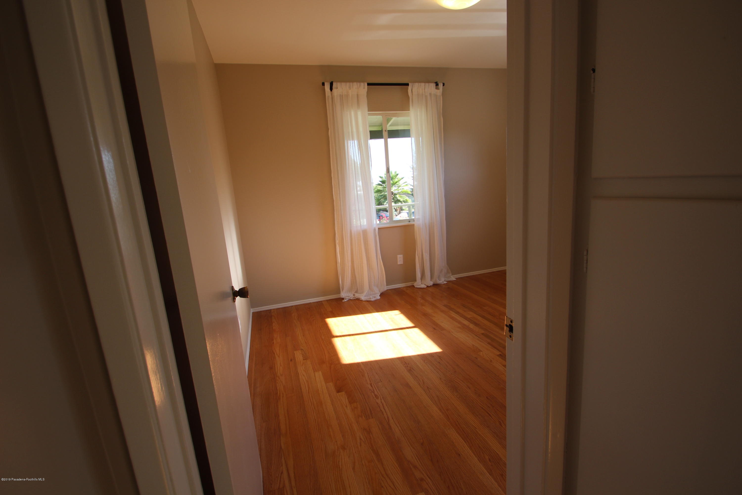 4381 Rising Hill Road Altadena, CA 91001 - Photo 11 of 25 IMG_2943