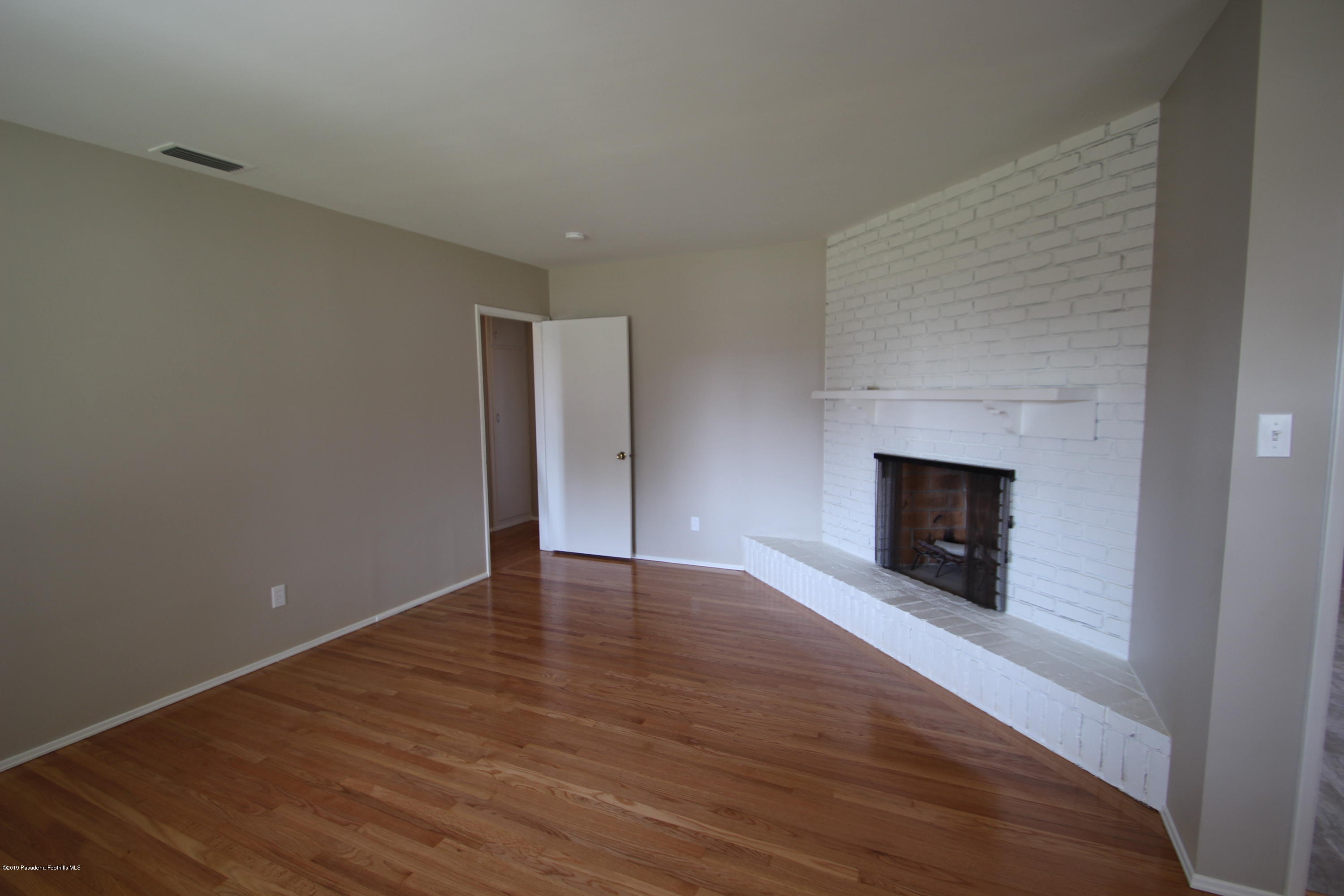 4381 Rising Hill Road Altadena, CA 91001 - Photo 5 of 25 IMG_3001