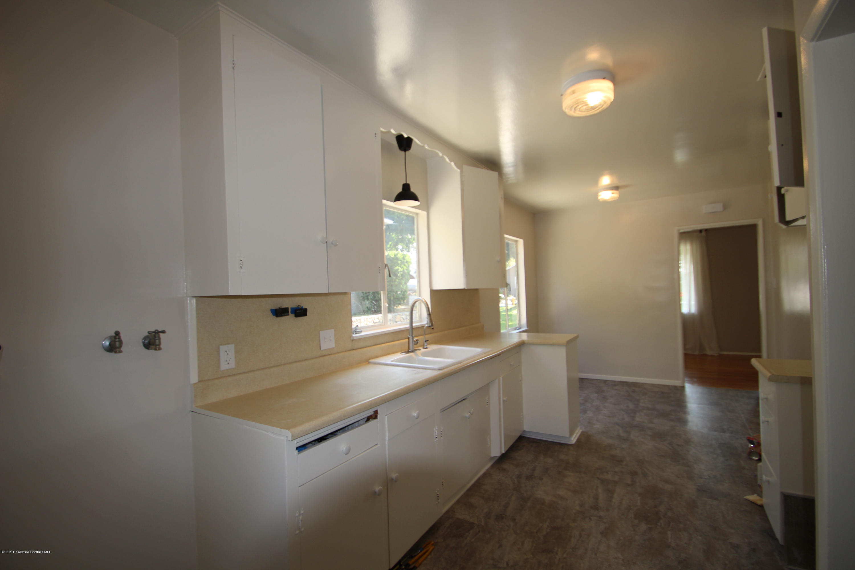 4381 Rising Hill Road Altadena, CA 91001 - Photo 9 of 25 IMG_2990