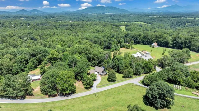 $899,999 | 3851 Joppa Mill Road, Moneta, VA 24121