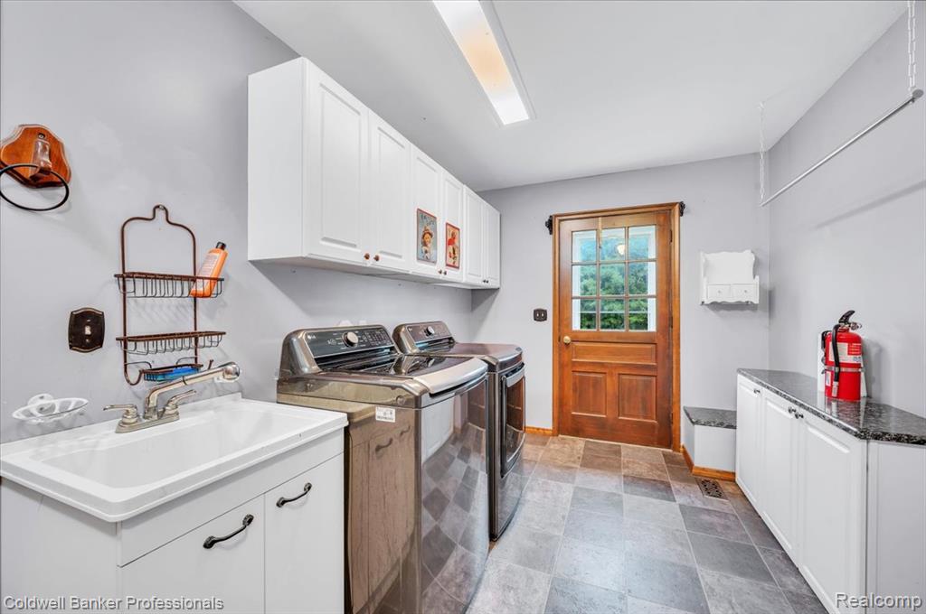 1405 McKail Road Leonard, MI 48367 - Photo 29 of 44 Gallery Image 29