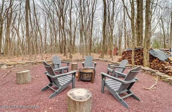 $2,300 | 115 Oak Place, Blakeslee, PA 18610