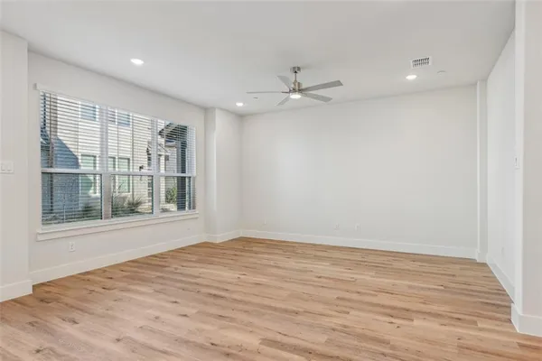 $2,899 | 12895 Raven Way, Unit 17, Farmers Branch, TX 75234