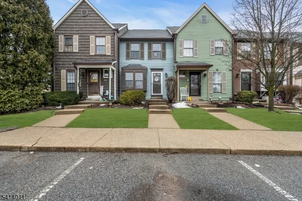 $375,000 | 85 Wood Duck Court, Hackettstown, NJ 07840