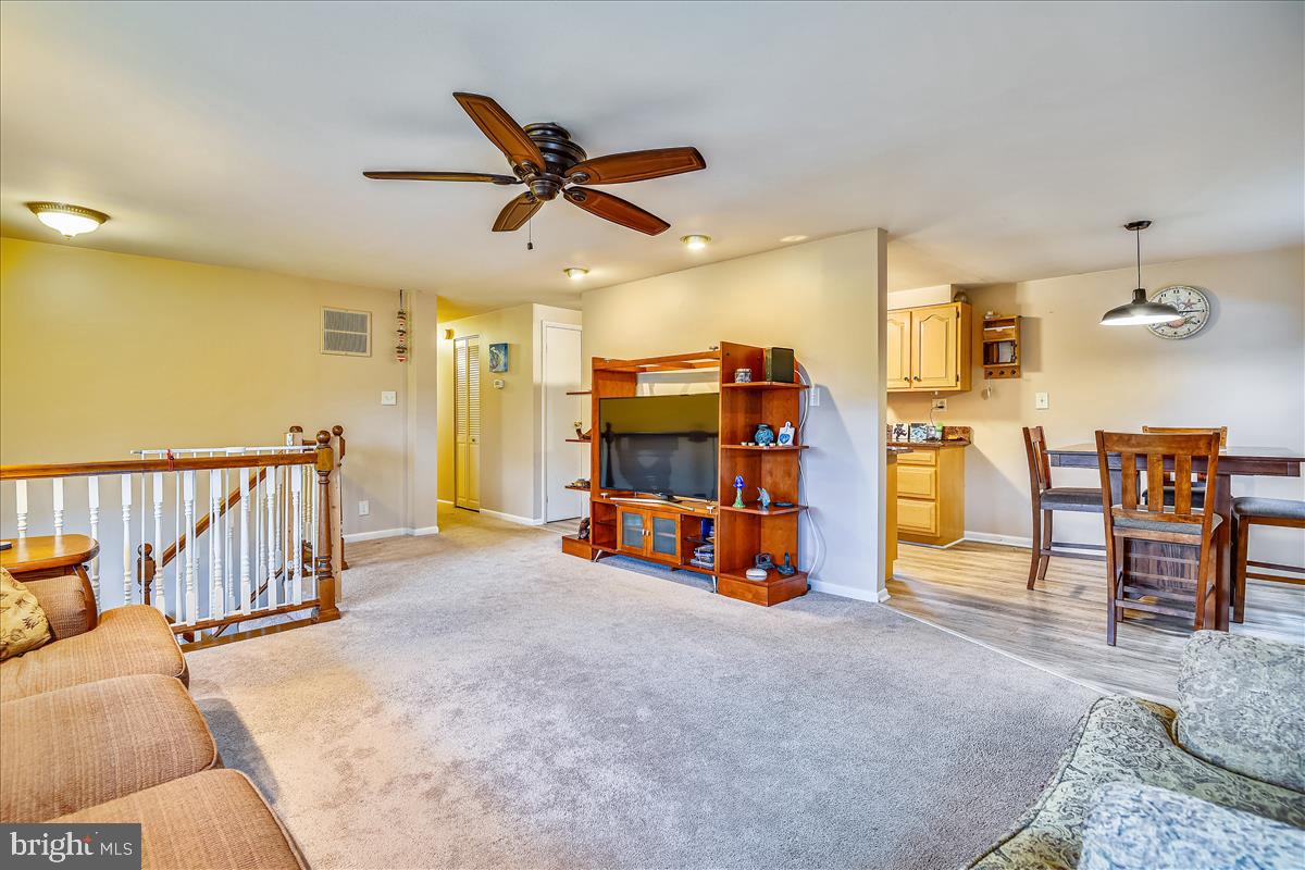 8464 Byrd Road Pasadena, MD 21122 - Photo 3 of 72 Gallery Image 3