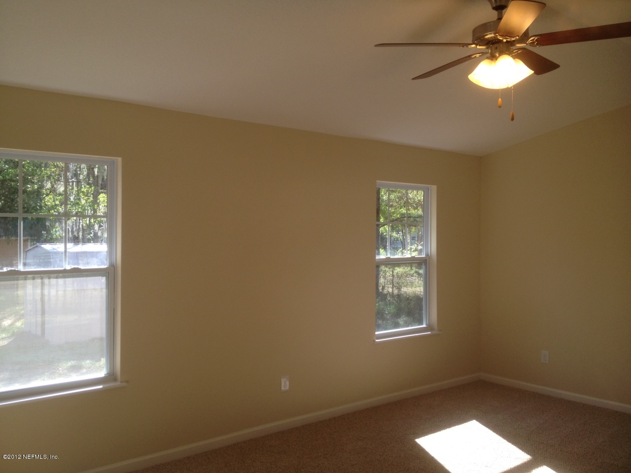 2753 Anniston Road Jacksonville, FL 32246 - Photo 5 of 37 Spacious Family Room
