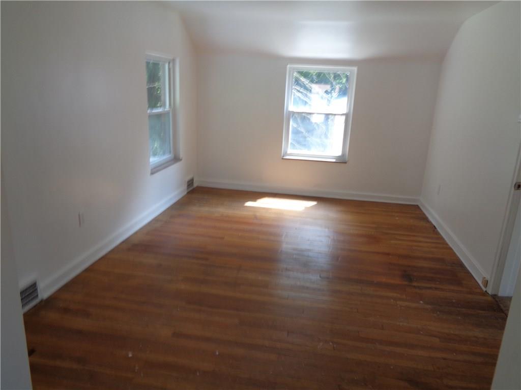 2344 Laketon Road Pittsburgh, PA 15221 - Photo 7 of 22 Gallery Image 7