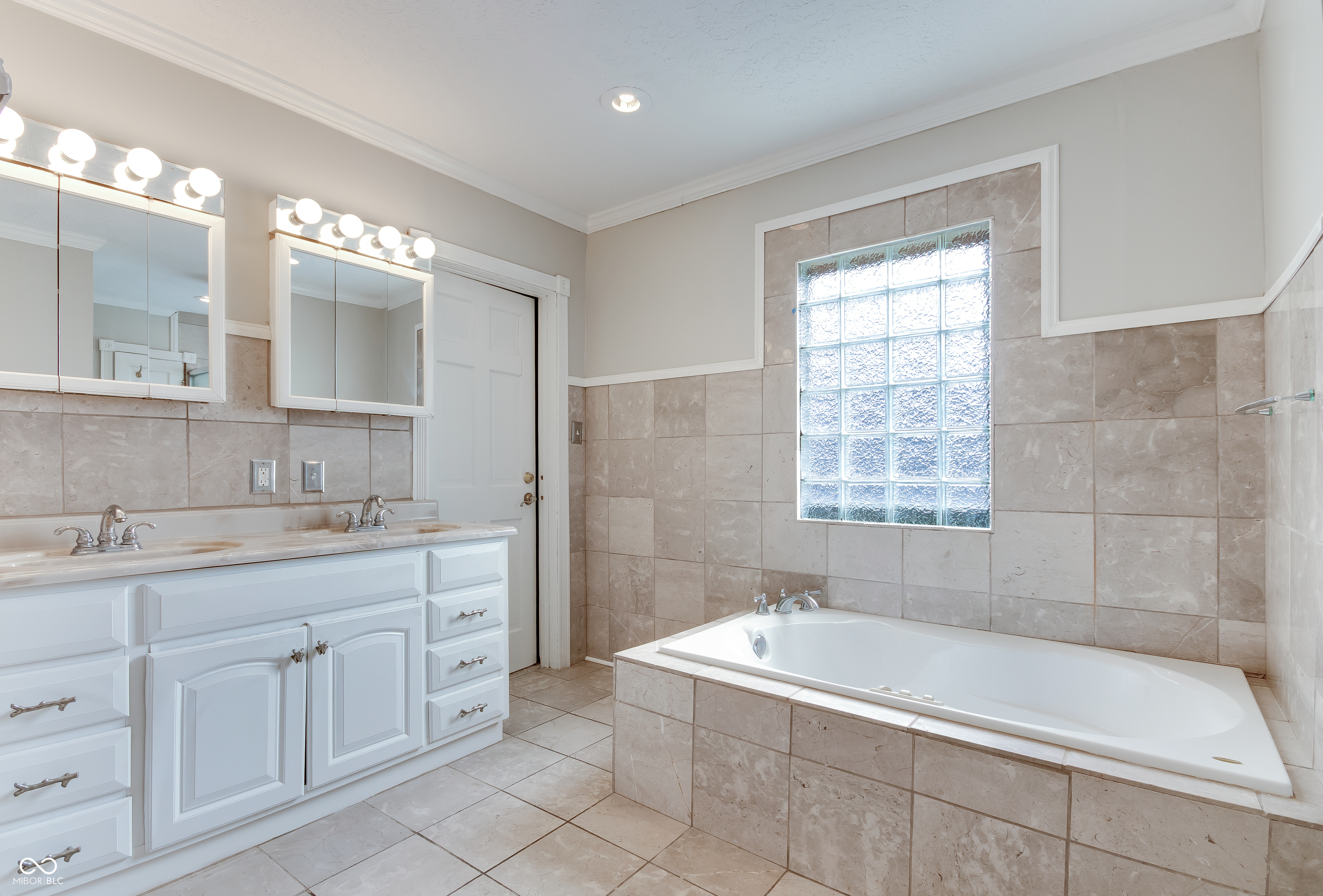 4803 East 34th Street Indianapolis, IN 46218 - Photo 12 of 24