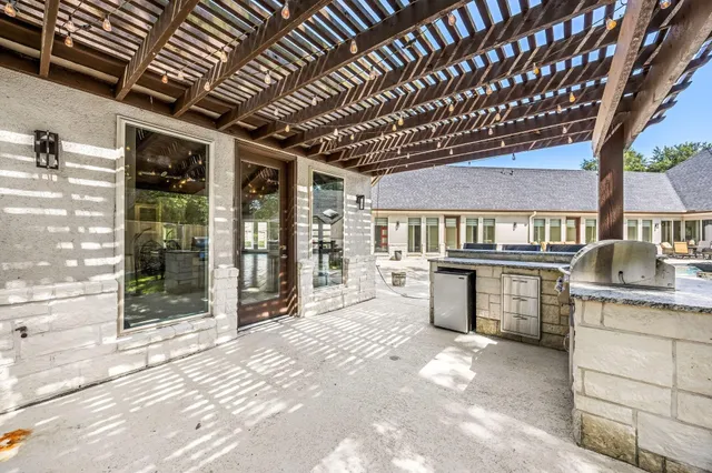 a view of a storage & utility room