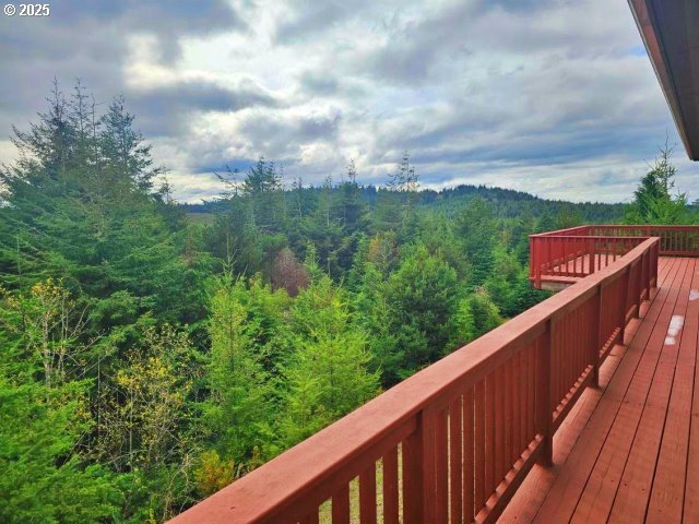 953 Inlet Loop Coos Bay, OR 97420 - Photo 23 of 23 Gallery Image 23