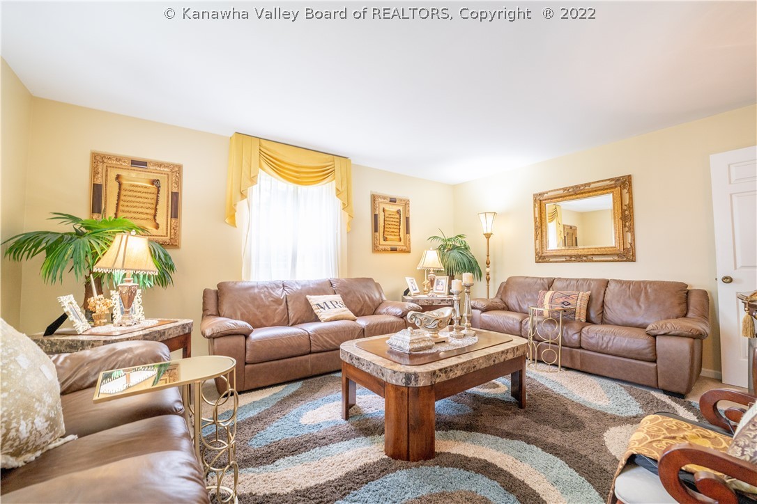 1761 Huber Road Charleston, WV 25314 - Photo 7 of 37 Gallery Image 7