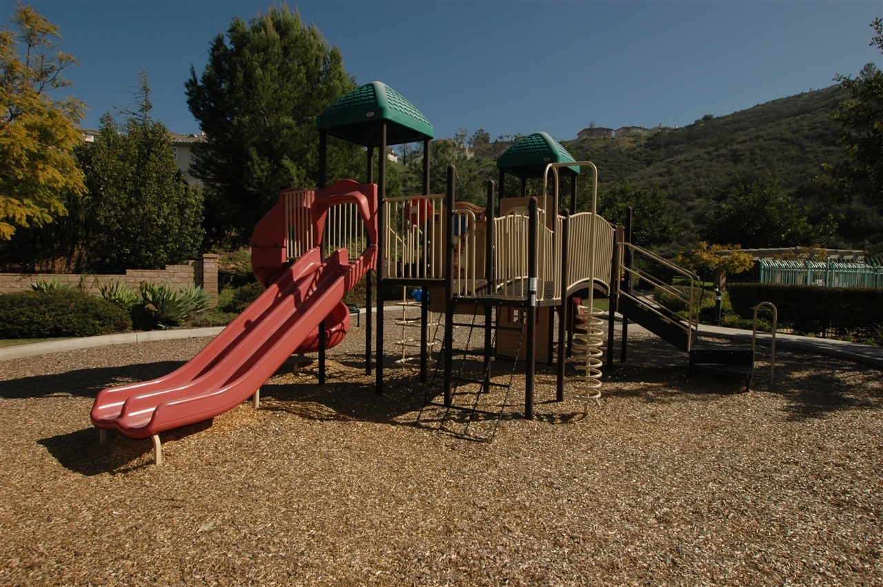 1938 Pointe Parkway Spring Valley, CA 91978 - Photo 24 of 25 Gallery Image 24