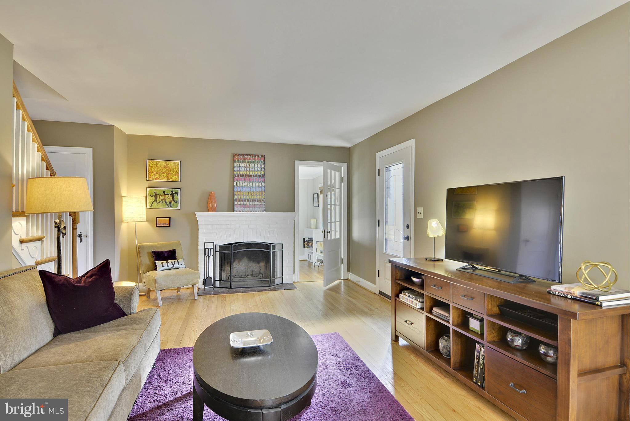 9920 Cherry Tree Lane Silver Spring, MD 20901 - Photo 2 of 25 Living Room