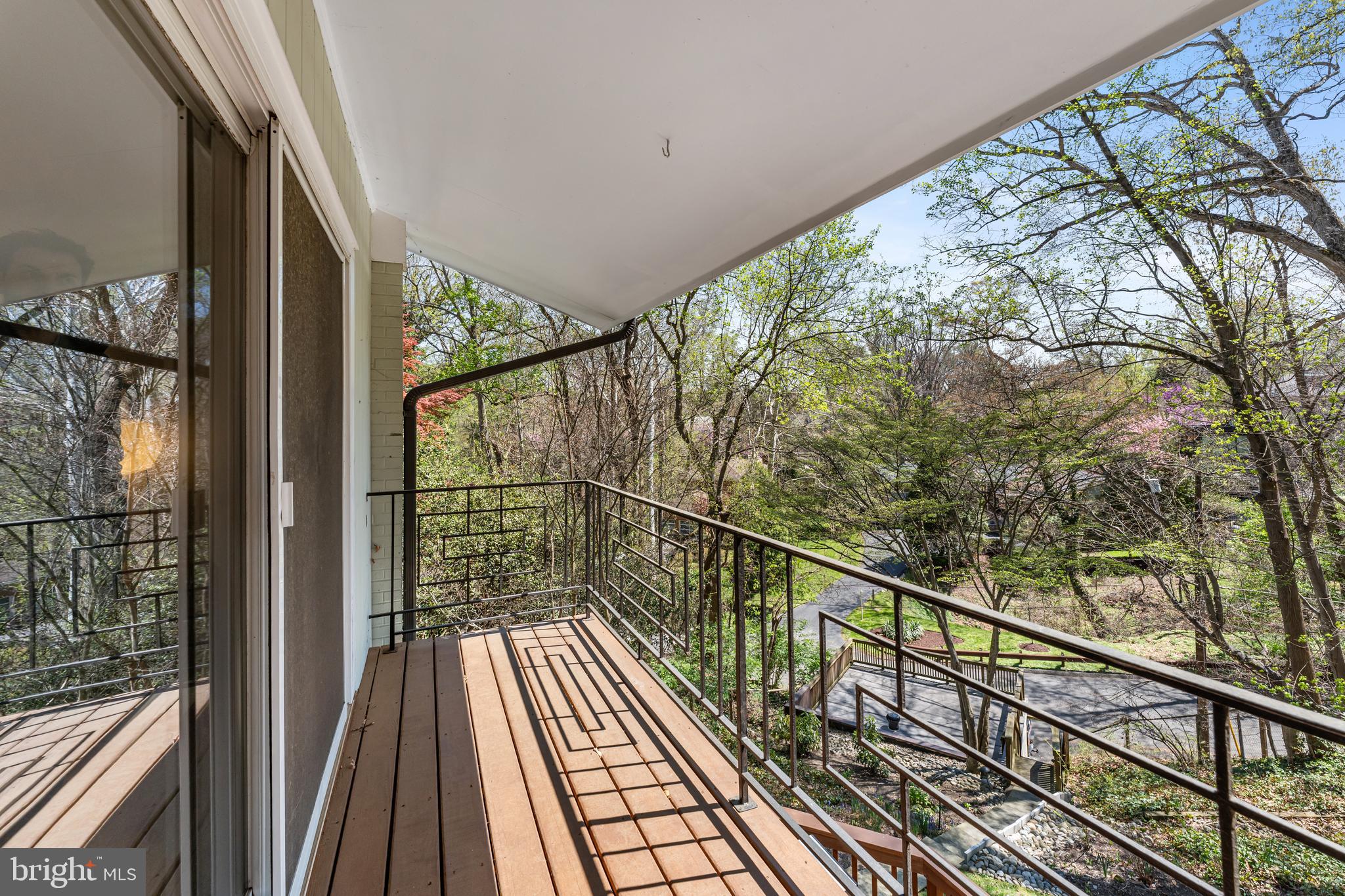 2820 Ellicott Street Northwest Washington, DC 20008 - Photo 20 of 43 a view of balcony with wooden floor