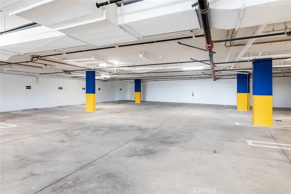 $4,250 | 2225 Mira Vista Avenue, Unit 206, Montrose, CA 91020