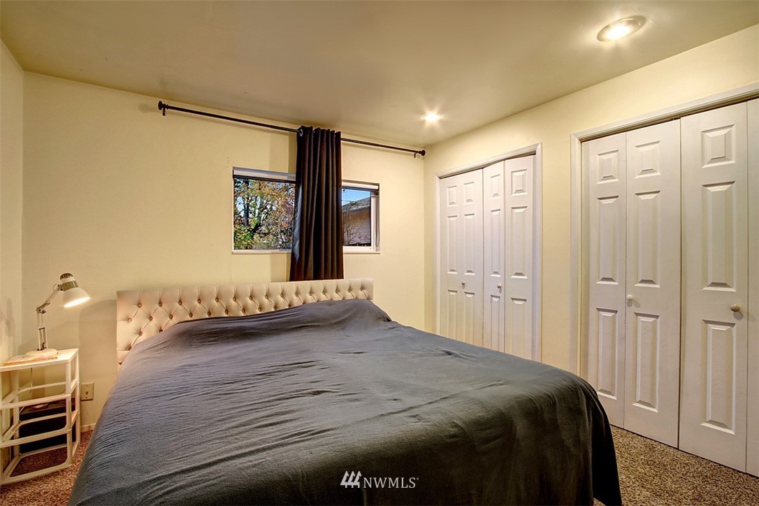 223 Meadow Avenue North Renton, WA 98057 - Photo 6 of 11 Gallery Image 6
