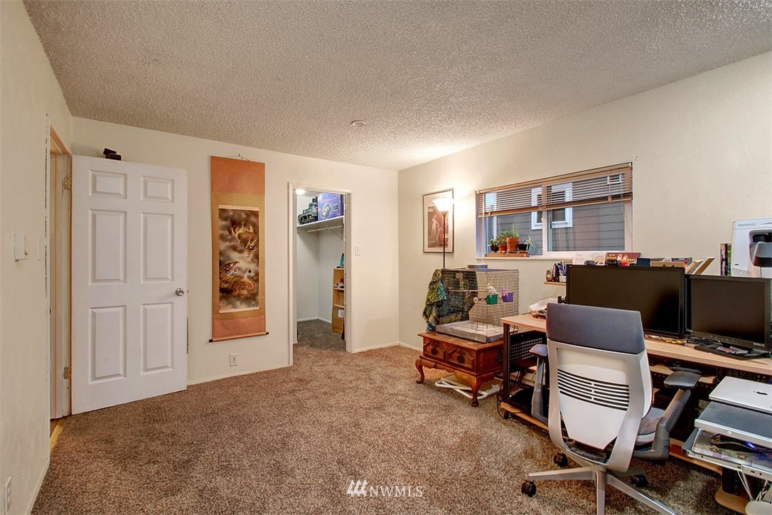 223 Meadow Avenue North Renton, WA 98057 - Photo 9 of 11 Gallery Image 9