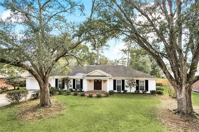 $239,900 | 435 Country Club Boulevard, Slidell, LA 70458