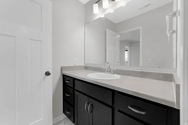 $332,825 | 3615 Victoria Lakes Court, New Haven, IN 46774