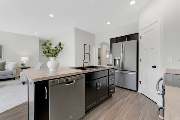 $334,890 | 3615 Victoria Lakes Court, New Haven, IN 46774